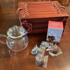 Numi Flowering 16 oz. Glass Clear Teapot with Storage Box Organic